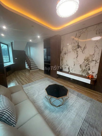 Nhà 5 tầng - 2 mặt tiền - Có gara ô tô trong nhà - Nội thất cao cấp.!!