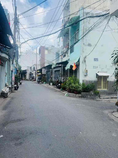 Đất phân lô, 67m2(6x11), hẻm xe hơi, ngay chợ Lê Văn Quới Bình Tân