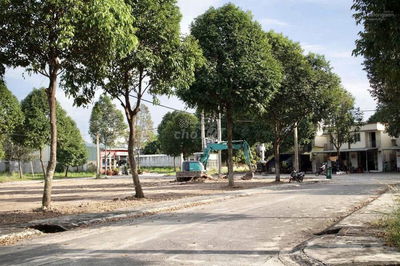 ĐẤT TRUNG TÂM XÃ BÀU BÀNG, GIÁ CHỈ 800TR, SHR