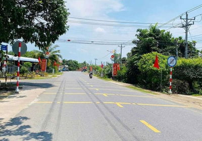 Bán gấp đất gần chợ ở TP Hồ Chí Minh, 2 mặt tiền đường sổ riêng, 750tr