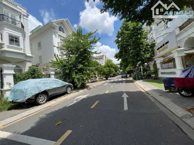 BÁN BIỆT THỰ ĐƠN LẬP 2 MẶT TIỀN Cityland GardenT  GÒ VẤP – SÁT SIÊU THỊ EMART  1 HẦM 4 LẦU