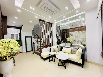 Bán Nhà!!!Lạc Long Quân,Cầu Giấy,Nhà 3 Thoáng-Ngõ 3 gác-50m ra phố lớn