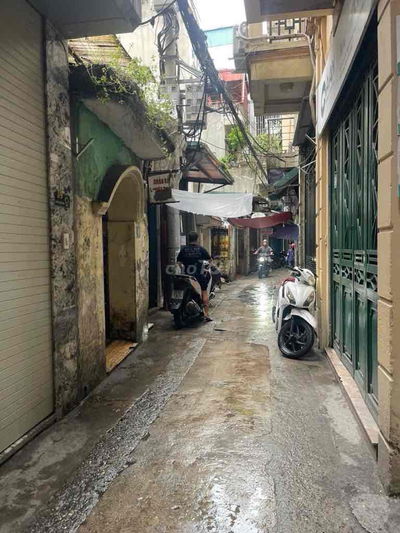BÁN NHÀ 28m2 - 5 TẦNG PHỐ HÀO NAM – TIỆN Ở NGAY – GIÁ TỐT 6.5 TỶ