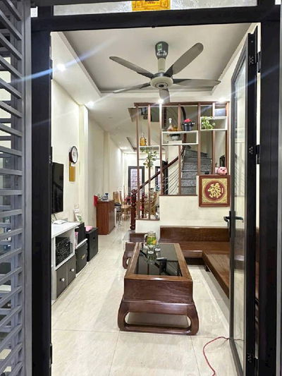 Mễ Trì Hạ 41m², 5 tầng – Ngõ nông, gần ô tô tránh, an ninh tốt