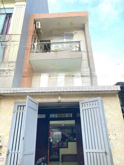 Bán nhà Chợ Thạch Đà 60m²(4×15) 4PN WC khép kín