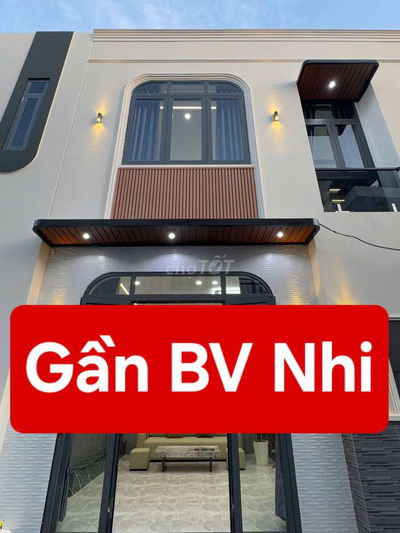 NHÀ 2 LẦU + FUL NỘI THẤT - GẦN ĐẠI HỌC FPT