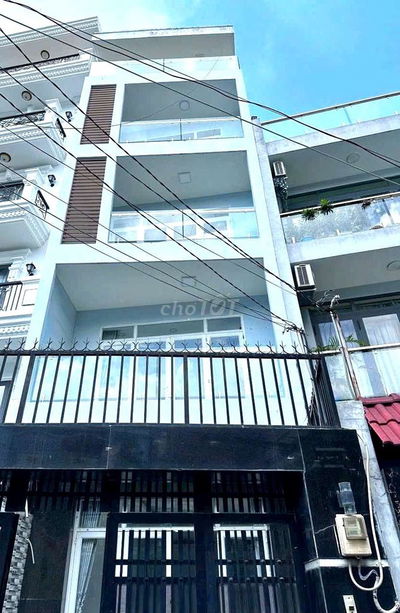 Cho thuê trệt 4 lầu . Hoàng Hoa Thám