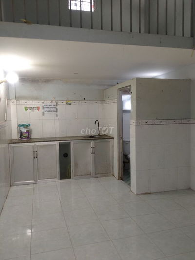 Phòng 12m2 có gác lửng ngay trường TH N.T.Bình q12