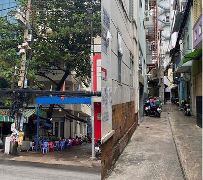 Bán nhà mặt tiền Cách Mạng Tháng 8, Quận 3, nhà trống, 3 tầng