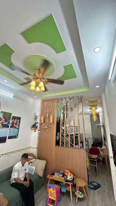 Nhà MẶT TIỀN KINH DOANH 3.5X13M  đúc 1 tấm