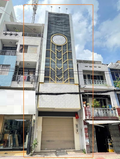 Mặt Tiền Hồ Bá Kiện - Nhà Mới Có Thang Máy.