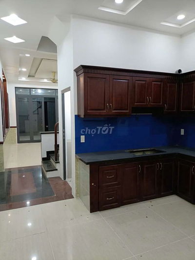 Cho thuê nhà mới sạch sẽ hẻm xe hơi Huỳnh Thị Hai 4pn