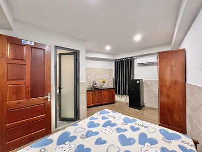 PHÒNG VÍP 25m2 FULL NỘI THẤT NHÀ MỚI THANG MÁY BẢO VỆ