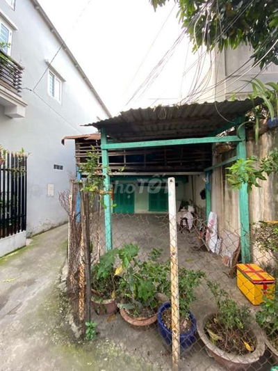 Bán nhà nát siêu hiếm đất 81m2 , HXH Lò Gốm Q6 , 4 tỷ990