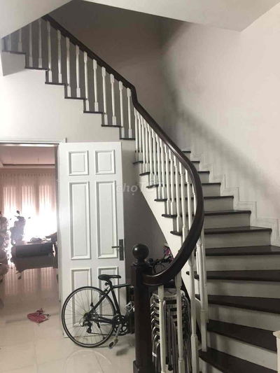 MT Hồ Văn Huê 4x20 4 Tầng full nội thất đẹp