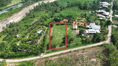 Đất xây nhà vườn view đồi 1500m2 có 120m2 đất ở đường nhựa gần sông