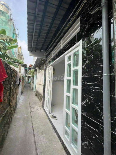 HÀNG HIẾM TÂN BÌNH NHỈNH 2 TỶ3 - CÓ HỘ KHẨU TÂN BÌNH