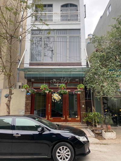 CHO THUÊ MASSAGE HOẶC KARAOKE HOẶC HỢP TÁC CÙNG