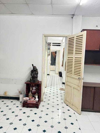 chung cư thang bộ.DT 53m2 có 2 phòng ngủ