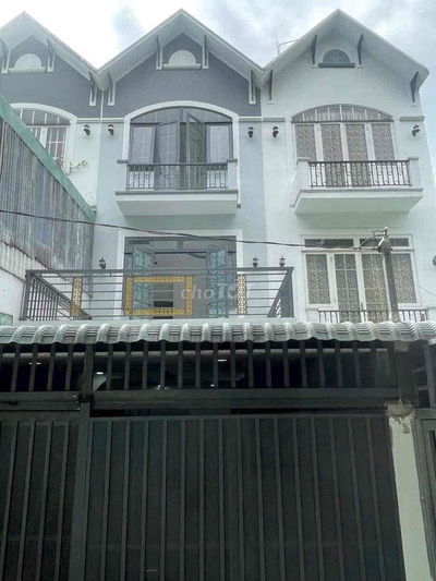 Bán nhà đúc 1 lầu hẻm xe hơi tx39 q12