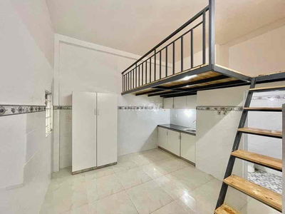 Phòng trọ rộng rãi gác cao giá rẻ gần đại học Văn Hiến