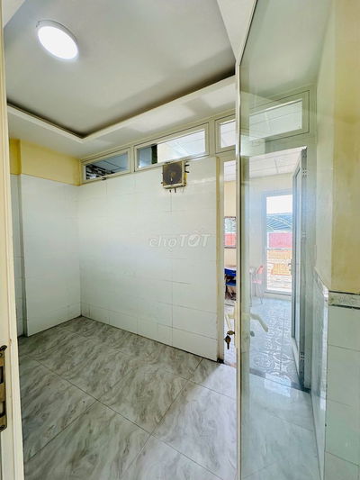 🆘CHDV TÁCH BẾP NGÃ 5 QUANG TRUNG🆘25M2 TÁCH BẾP SẴN MÁY LẠNH, TỦ LẠNH🆘