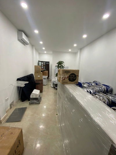 Cho thuê nhà 2 tầng ở Đền Lừ, Tân Mai,  ngõ 2 ô tô tránh