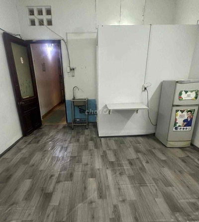 PHÒNG CỬA SỐ 4 CÁNH ,NGAY CHỢ TÂN NHẤT ,CV GIA ĐỊNH ,ĐH GIA ĐỊNH ,SBAY