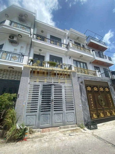 Cho thuê nhà 3 tầng mới đẹp đường 8m xe tải đậu cửa gần Hiệp ThànhCity