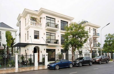 Tôi có 4 căn ngoại giao rẻ hơn TT 15% cạnh công viên cạnh hồ đường rộng(Mua lãi luôn 15%) 4 căn VIP