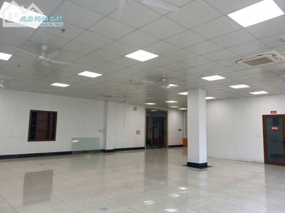 CHO THUÊ VĂN PHÒNG TẦNG 2 TÒA NHÀ TRAMEXCO NGAY TRUNG TÂM TP THANH HÓA