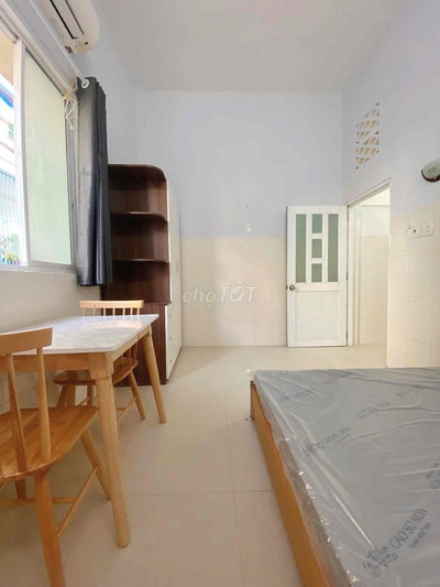 DỰ ÁN MỚI STUDIO TÁCH BẾP FULL NỘI THẤT MỚI 100% GẦN LÊ VĂN DUYỆT