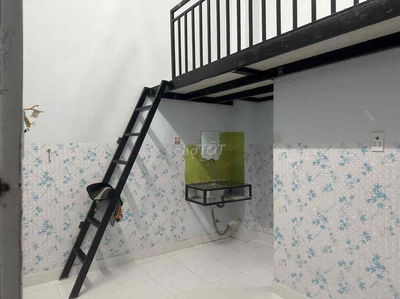 Nhà trọ Âu Cơ