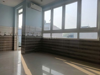Cho Thuê phòng VIP gần DHVL & Emart