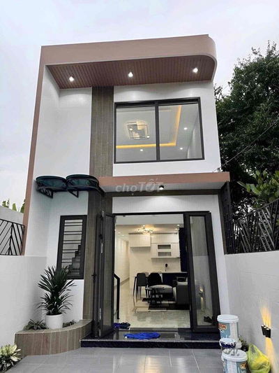 Nhà Mới 100% Dọn Vào Ở Ngay