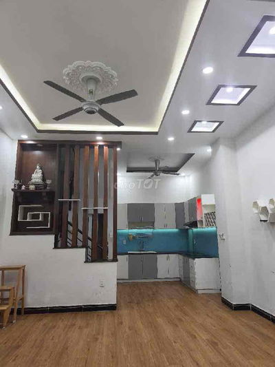 Nhà Đẹp 3 Lầu Trung Tâm Phú Thọ Hoà Tân Phú 34.6M2[4.5x8]
