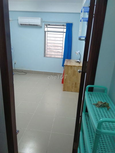 Phòng trọ Q.1 phường Cầu Kho góc đường Trần Hưng Đạo và Nguyễn Văn Cừ