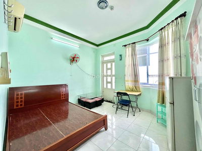 LÝ CHIÊU HOÀNG Q6 - BAO PHÍ CHỈ TÍNH ĐIỆN - BAN CÔNG TÁCH BẾP 25m2