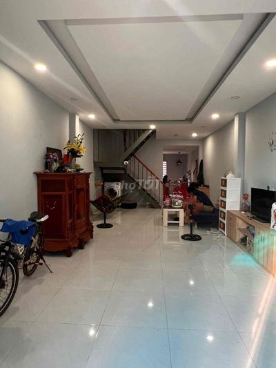 Cho thuê nhà 1 lầu Ngay Ngã Tư Ga  NỘI THẤT
