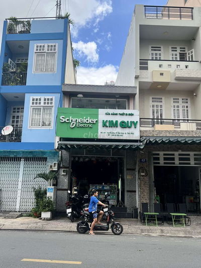 Cho thuê mặt bàng nhà nguyên căn