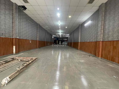 HXT Ba Vân 8x36 cấp 4 trống suốt chỉ 35 triệu/tháng