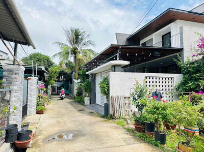 BÁN ĐẤT NGAY VÒNG XOAY TRUNG TÂM ĐẤT ĐỎ - CÁCH CHỢ VÀI BƯỚC CHÂN