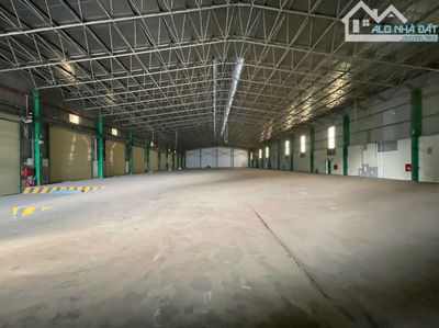 Cho thuê kho xưởng tiêu chuẩn KCN Quang Minh 2500m2