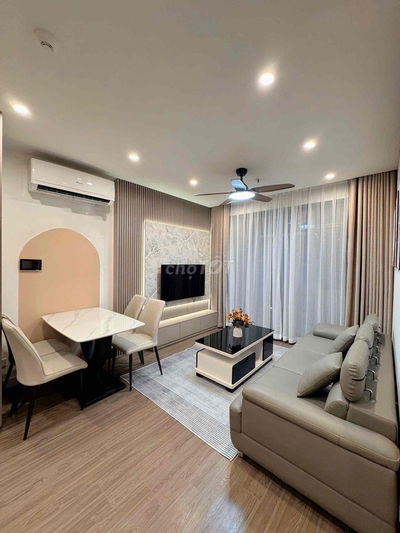 Bán căn 1PN+1 43m2 hướng ĐN view bể bơi, full nội thất đẹp.