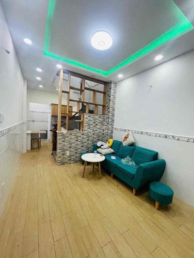 nhà chính chủ trệt lầu 2pn 2wc ngay sau co.op mark quang trung