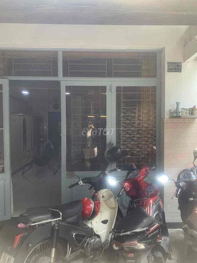 Chính chủ bán nhà lớn – 134.8m² – hẻm Bến Vân Đồn, phường 1, quận 4