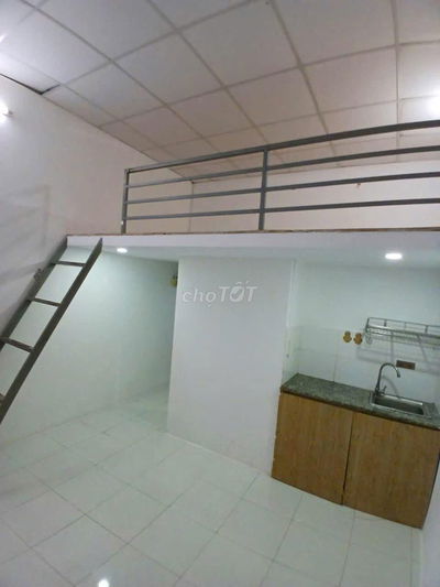 Cho thuê Nhà 4 tầng Hẻm Xe Hơi 56m2 đường Lê Hồng Phong Q10