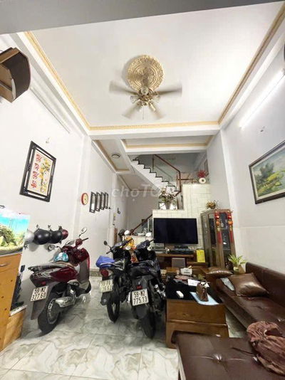 Chính chủ bán nhà BTCT 2 Tầng, 60m2, Nguyễn Thị Sóc, 1.7 Tỷ