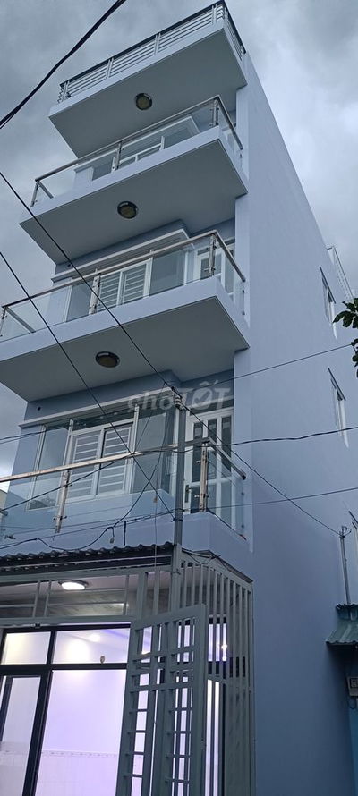 Chính chủ gửi bán căn nhà vị trí Tân Thới nhất,  đường nhựa 10m