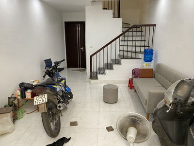 Bán nhà Bắc Cầu 3 Long Biên 54m², 2 tầng, 2 mặt thoáng, gần ô tô tránh